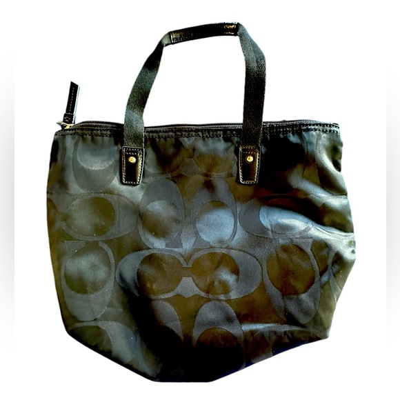 Coach • Black Handbag • Nylon Black Lining • Leather Handles - Picture 2 of 7
